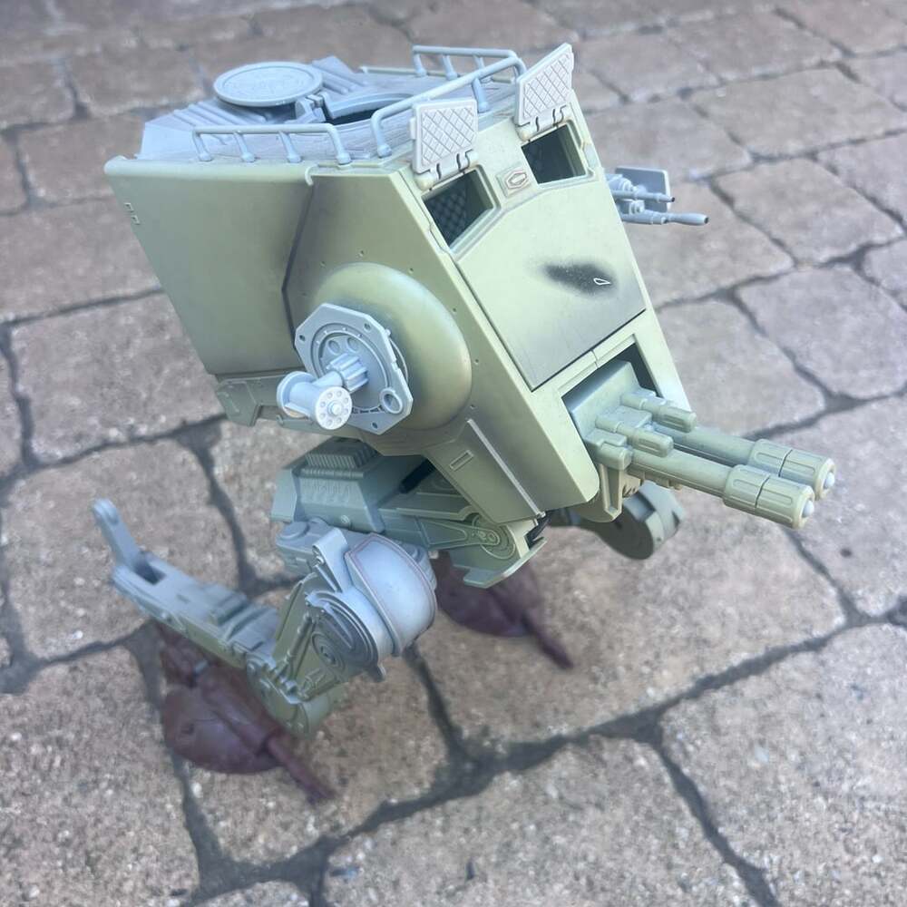 Star Wars AT-ST Scout Chicken Walker Vehicle Hasbro 2009